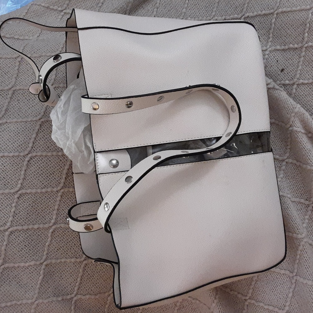 COPY - White tote w/cosmetic bag